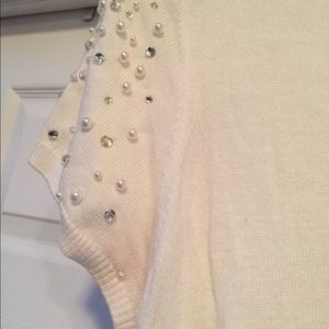 A white cotton blouse perfect for a casual outing